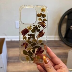 Un Jardin Propio- iPhone 15 Pro Pressed Floral Phone Case